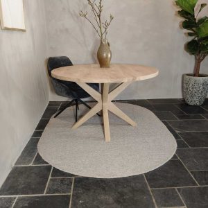 Ronde tafel met eiken spinpoot taps